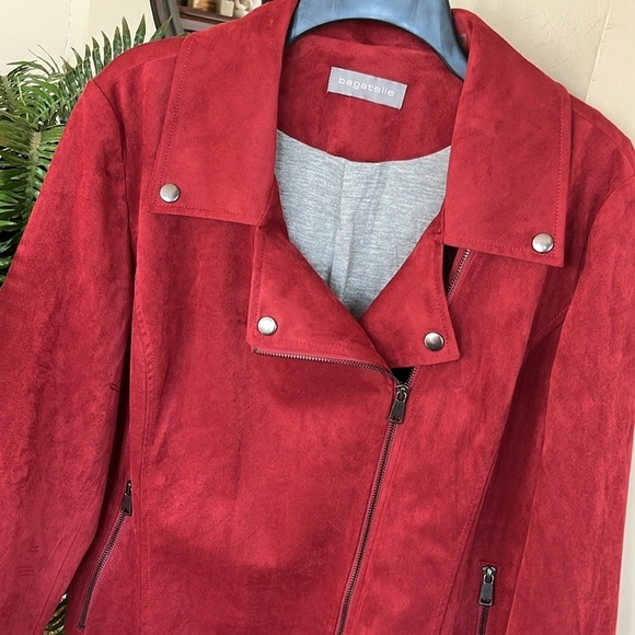 Brand New Bagatelle Cherry Red Draped Zippered Faux Suede Moto Jacket - Picture 15 of 16